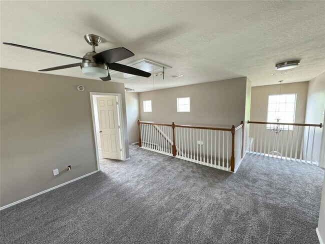 Building Photo - 5015 BridgeValley Ct