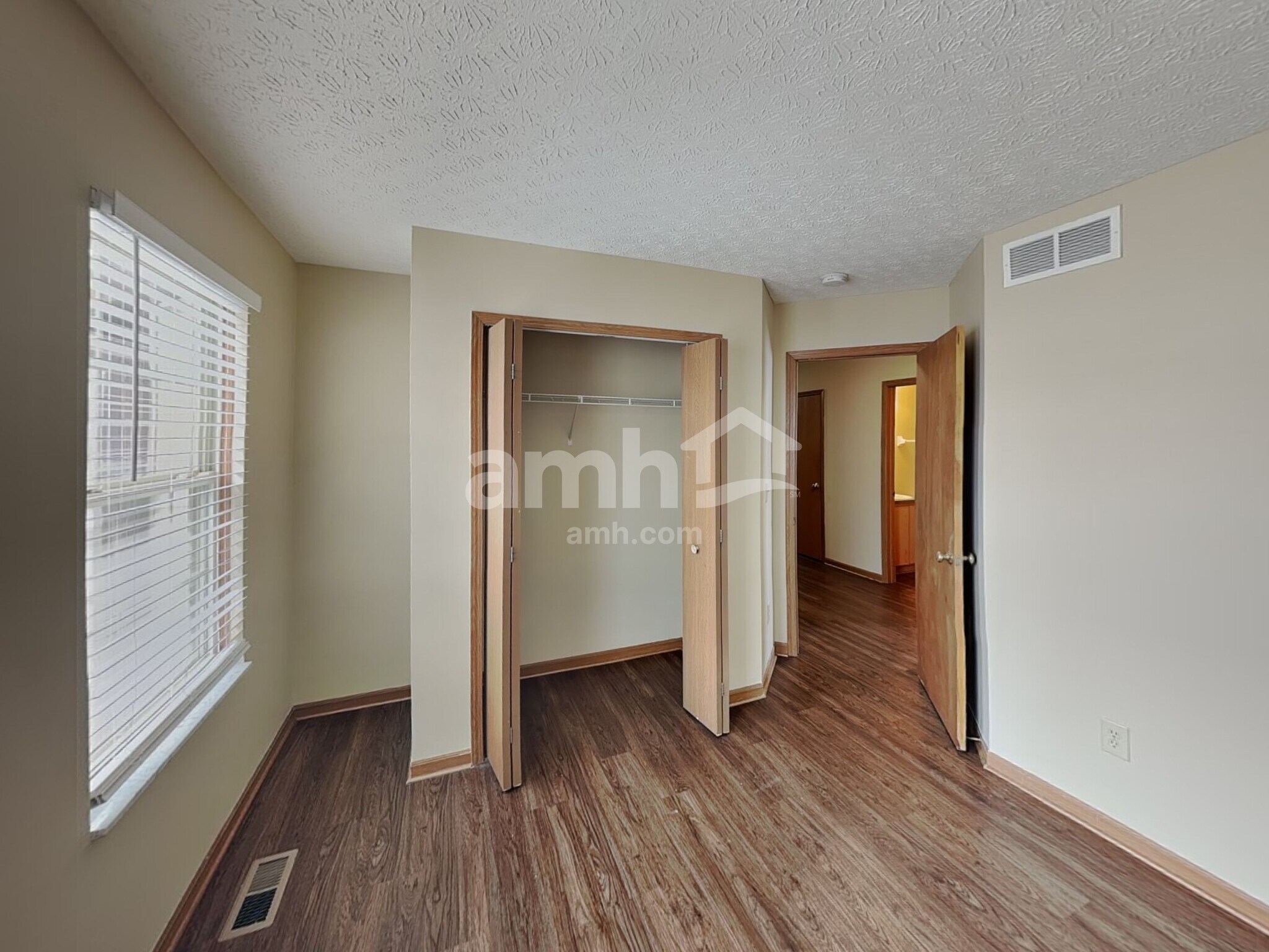 Building Photo - 6647 Hilmar Dr