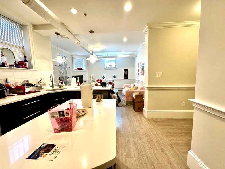 Building Photo - 1340 Commonwealth Ave