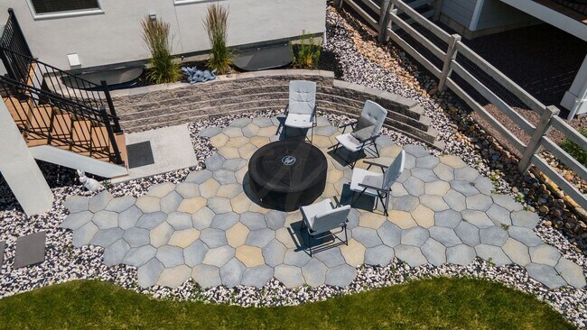 Building Photo - Four Bedroom Rancher in Greenways at Sand Creek