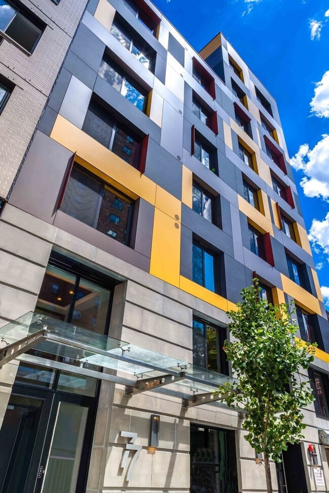 Building Photo - 77 E 110th St