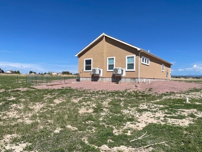 Building Photo - Stunning 3-Bed Ranch with 3-Car Garage & RV Parking in Pueblo West