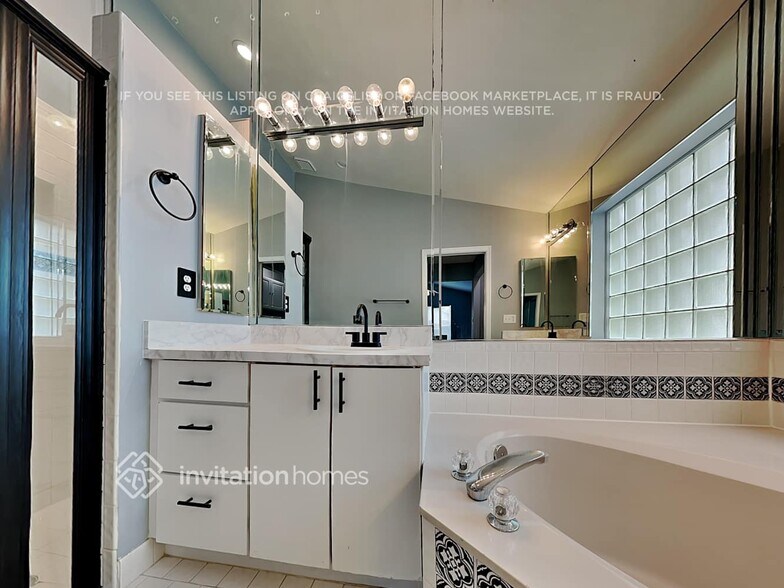 Building Photo - 7567 Stirling Bridge Blvd N