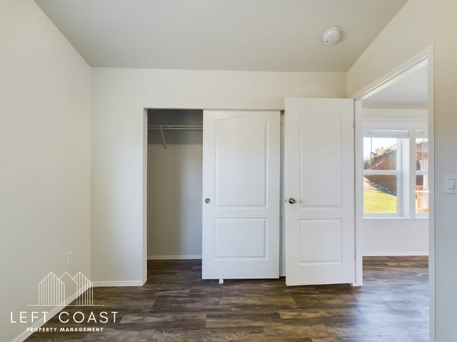 Building Photo - 2368 Salmon River Hwy