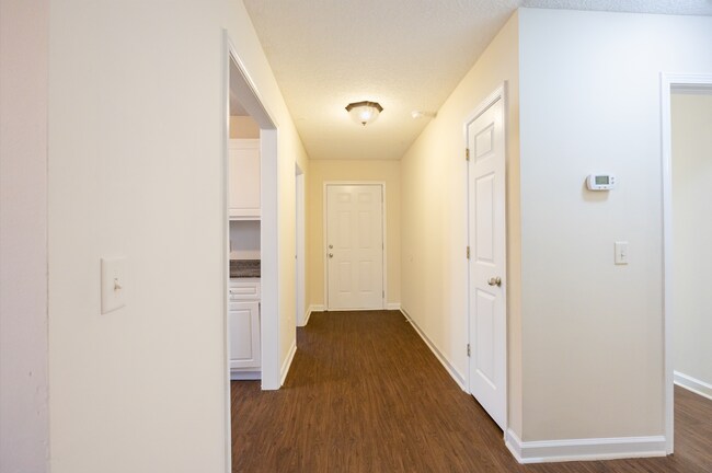 Building Photo - 101 Lindsay Ct