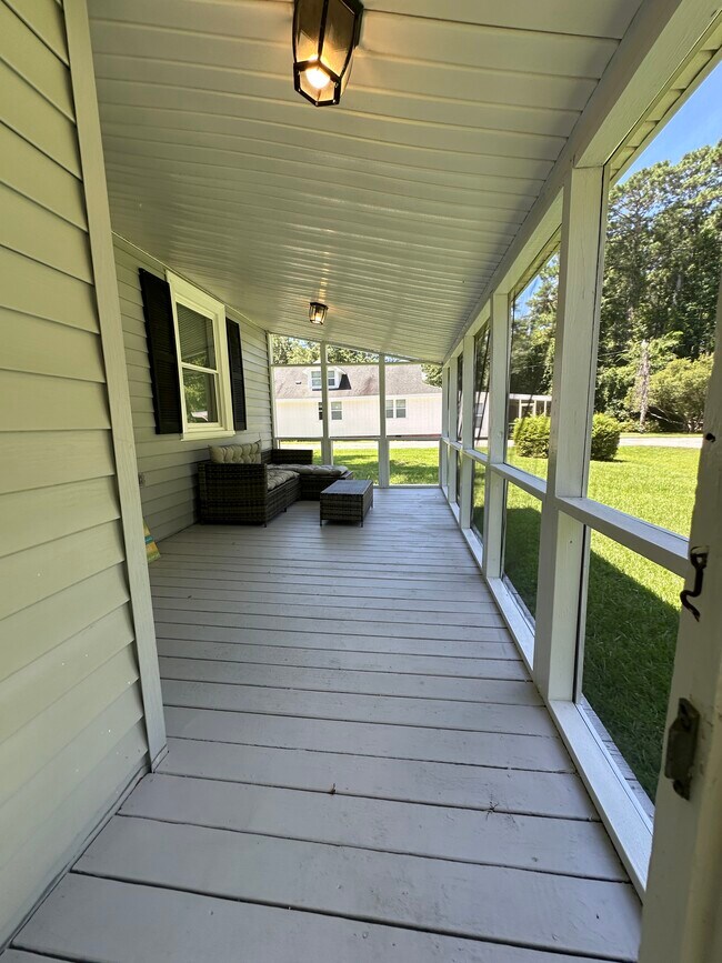 Building Photo - 5326 Masonboro Loop Rd
