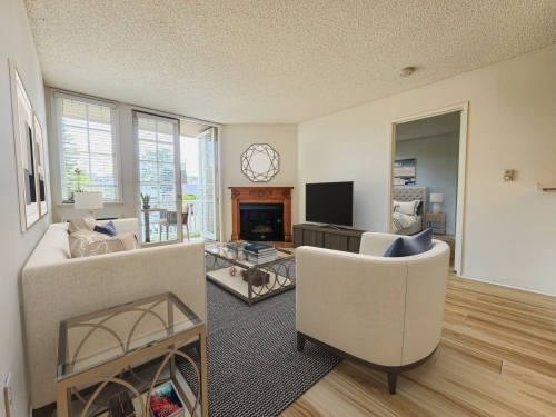 Interior Photo - 3732 Veteran Ave