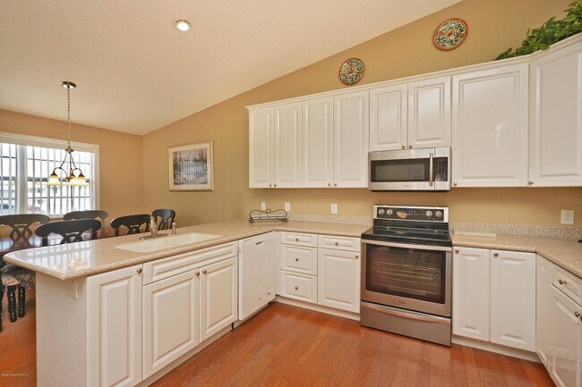 Building Photo - 181 St Lucie Ln