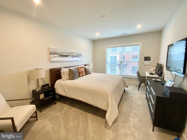 Building Photo - 106 St Ives Pl