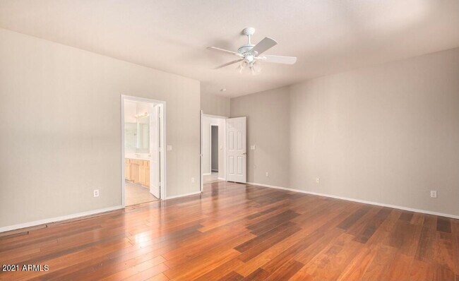 Building Photo - 2751 E San Tan St