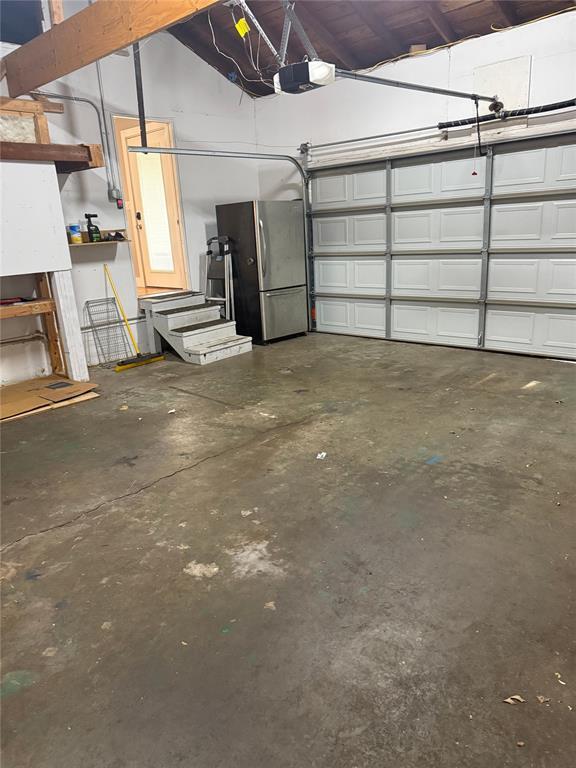 Building Photo - 1215 Westlawn Dr