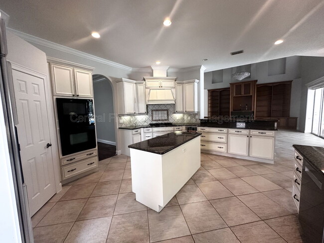 Building Photo - 5027 Keeneland Cir