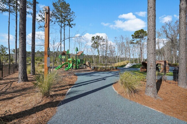 Building Photo - 268 Loblolly Ln