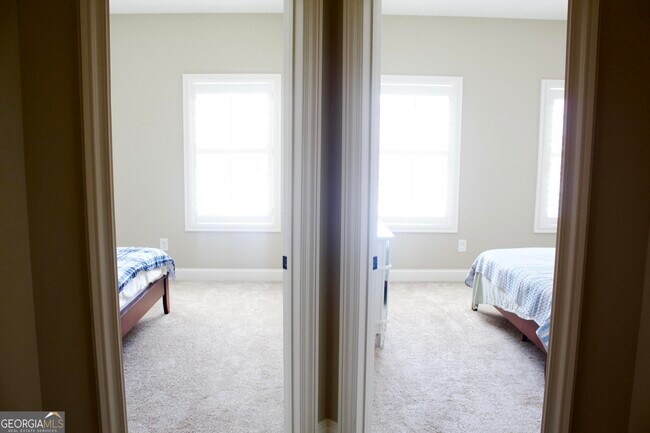Building Photo - 2559 Willow Fld Xing