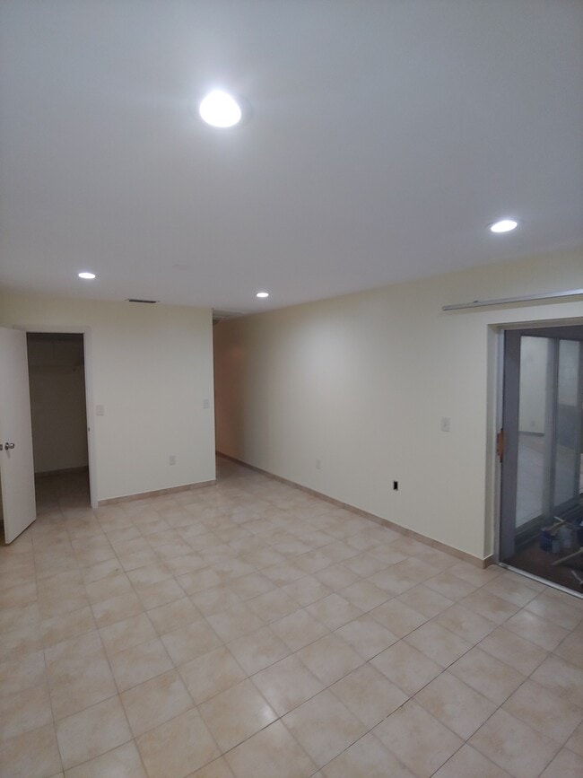Building Photo - 4027 Audubon Dr