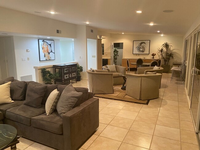 Building Photo - 76829 Iroquois Dr