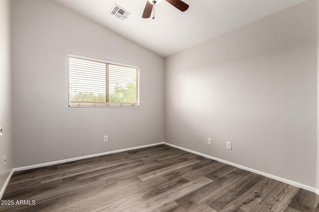 Building Photo - 8003 S 48th Dr