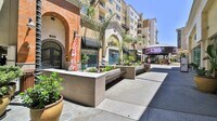 Building Photo - Beautiful 3 Bed/ 2.5 Baths Condo