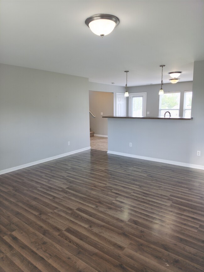 Building Photo - 5818 Sable Ridge Dr SE