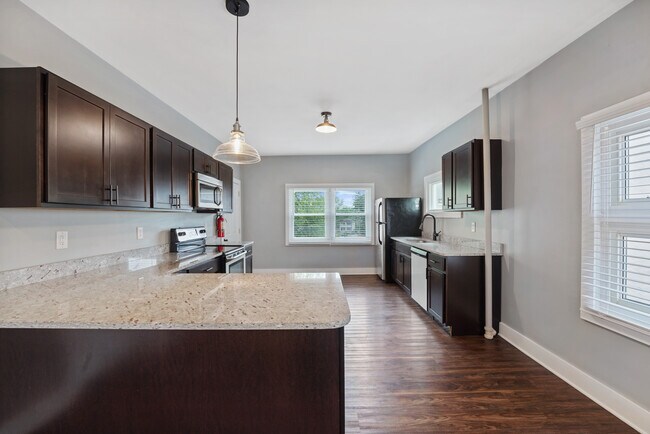 Lots of cabinets - 217 E State St