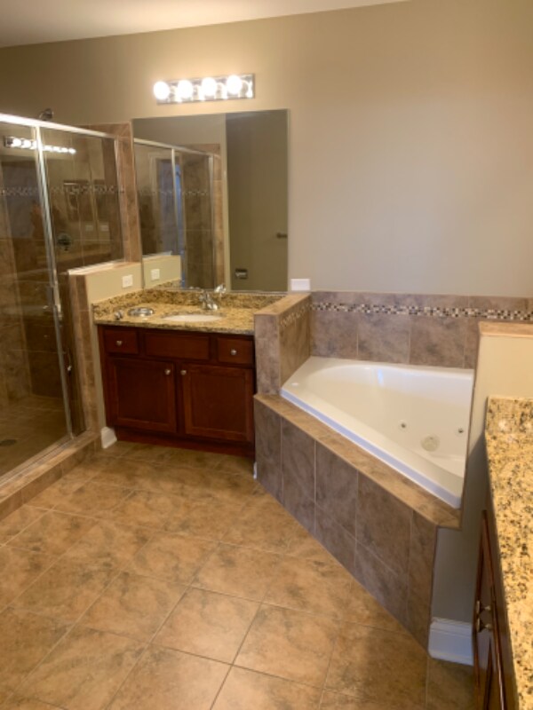 Building Photo - 2 Itasca Place