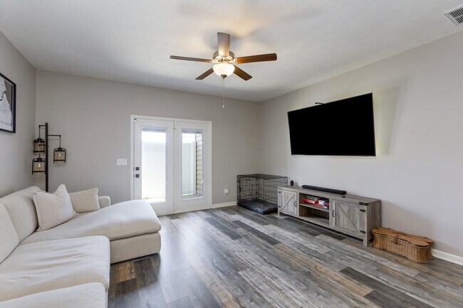 Building Photo - 774 Bradburn Village Way