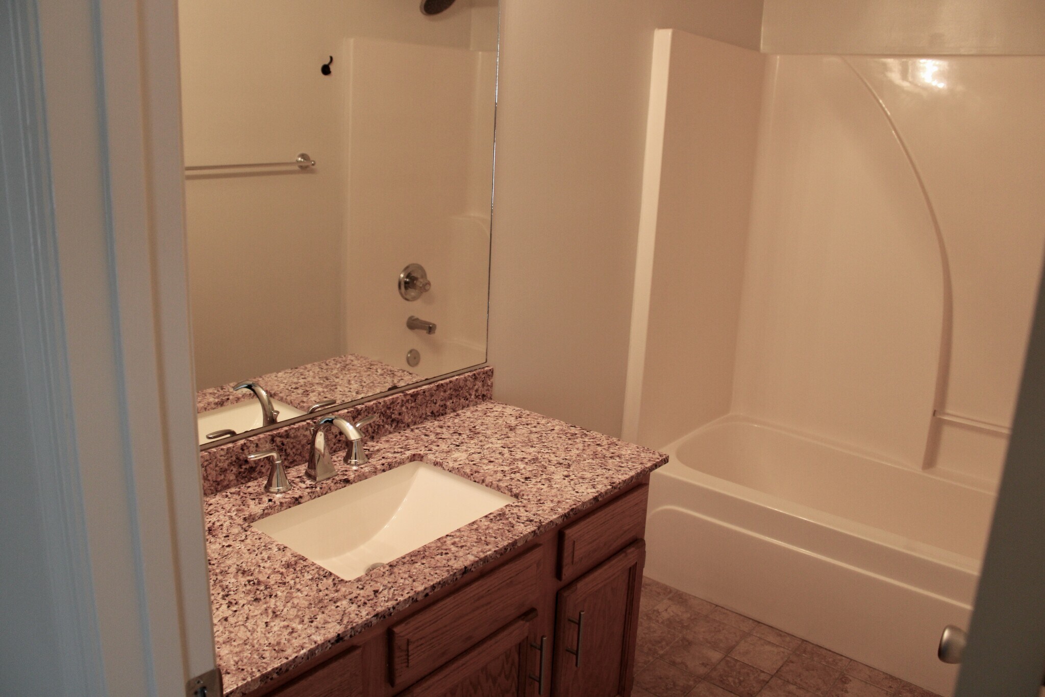 Bedroom 1 bath - 161 37th Ave N