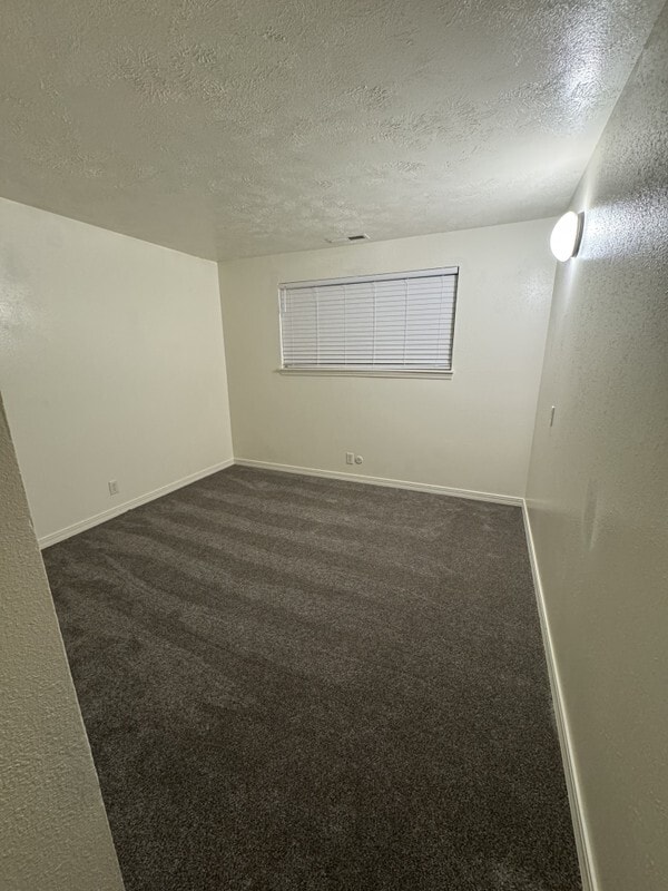 Building Photo - 95 S 600 E