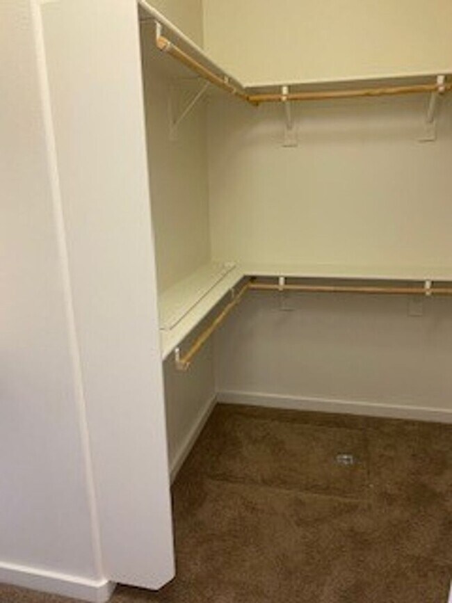 Building Photo - 1219 Turnberry Dr