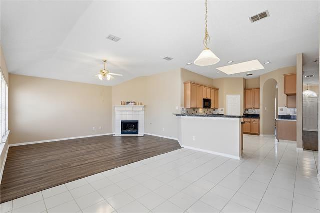 Building Photo - 3907 Rose Ct