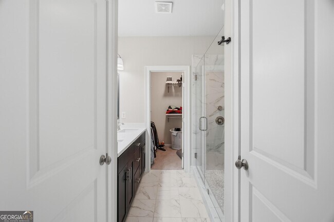 Building Photo - 4245 Deming Cir