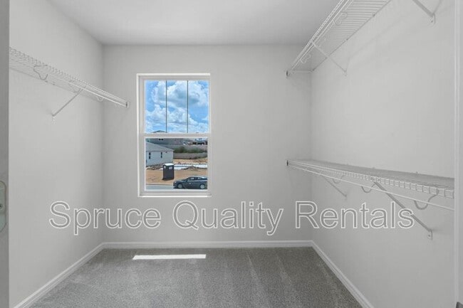 Building Photo - 7744 Syracuse Dr