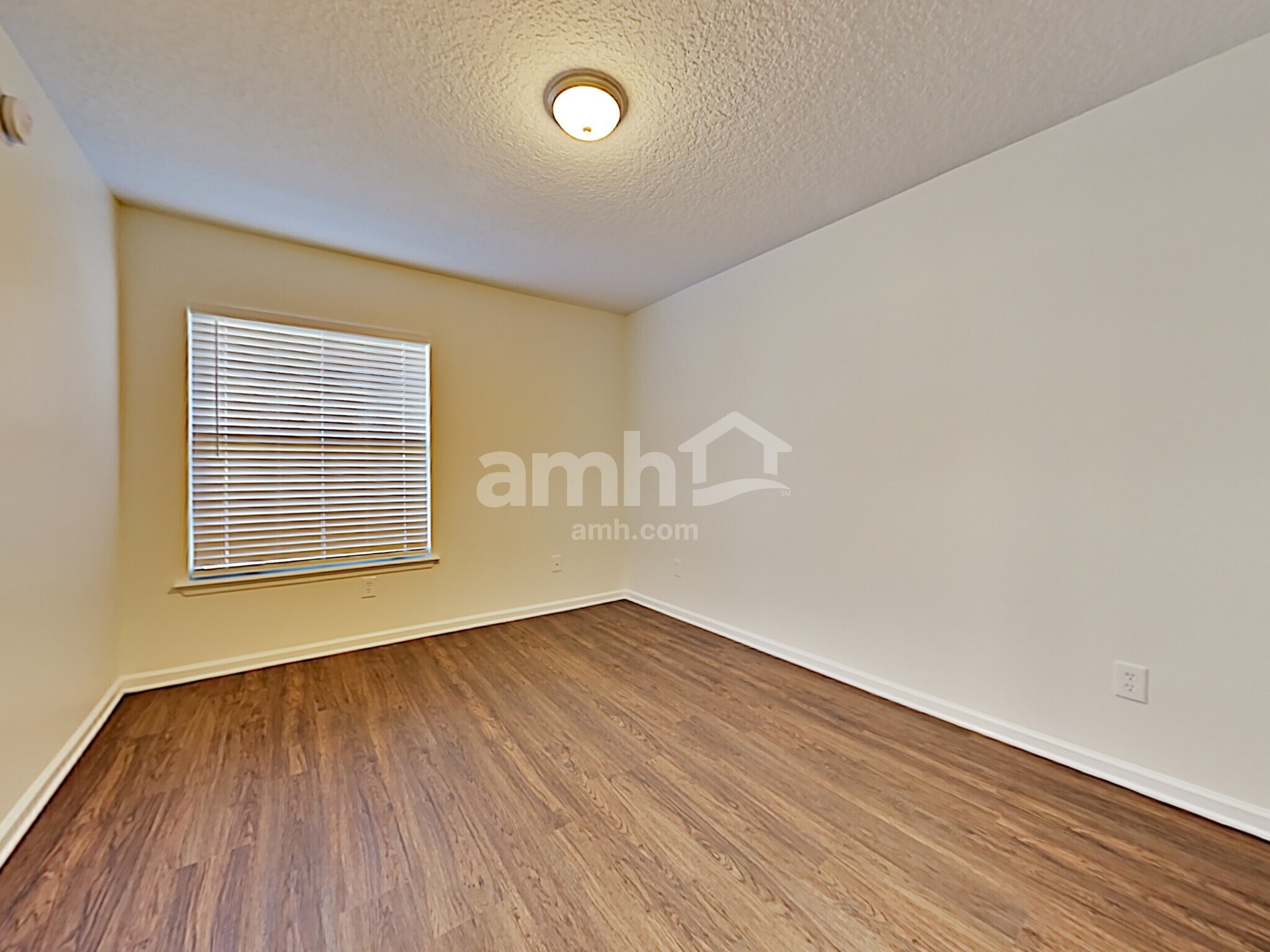 Building Photo - 656 Hampton Downs Ct