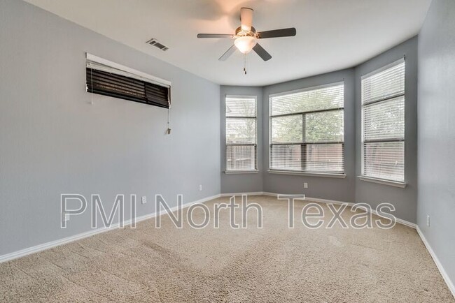 Building Photo - 415 San Marcos Dr