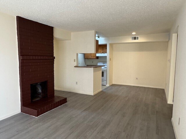 Building Photo - 8315 Jorine Dr