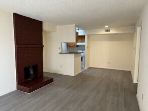 Building Photo - 8315 Jorine Dr