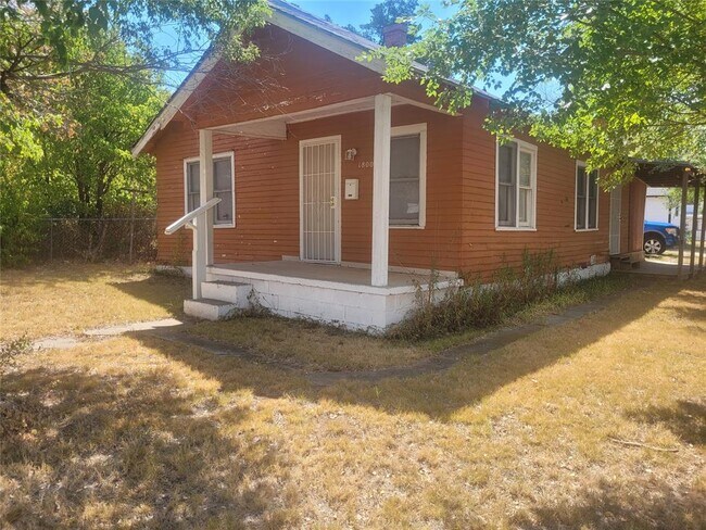 Building Photo - 1800 NE 25th St