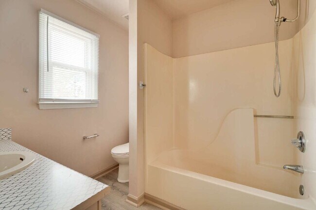 Building Photo - Charming 3-Bed Home near WRAL Soccer Park