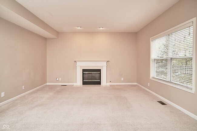 Building Photo - 11202 Timberview Dr