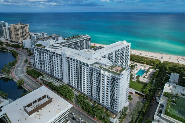 Building Photo - 2301 Collins Ave