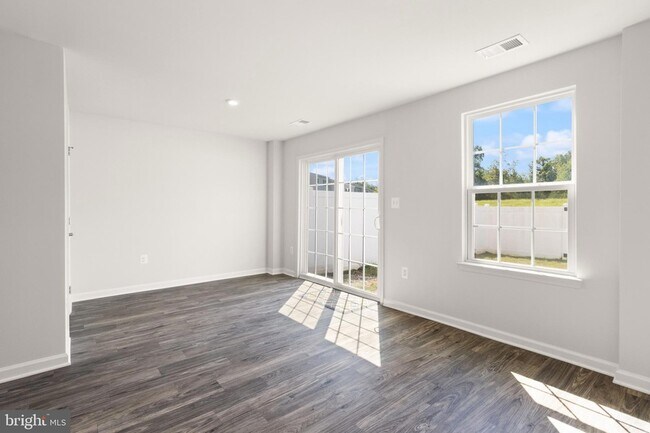 Building Photo - 36084 Fawn Ln