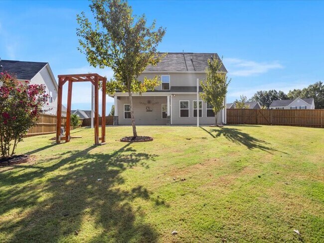 Building Photo - 120 Thames Valley Dr