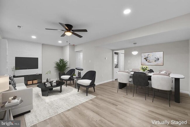 Building Photo - 8529 Englewood Ct