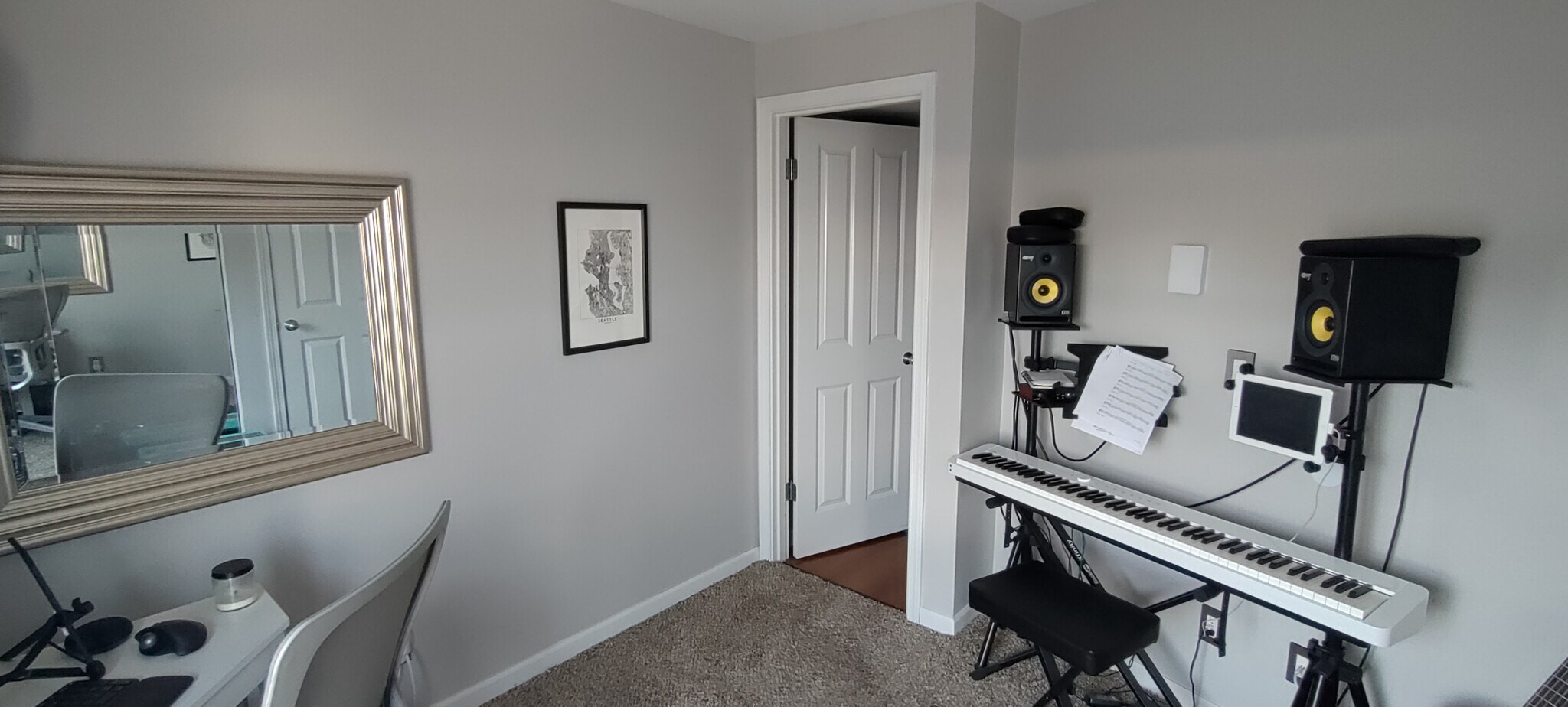 Building Photo - 530 Melrose Ave E