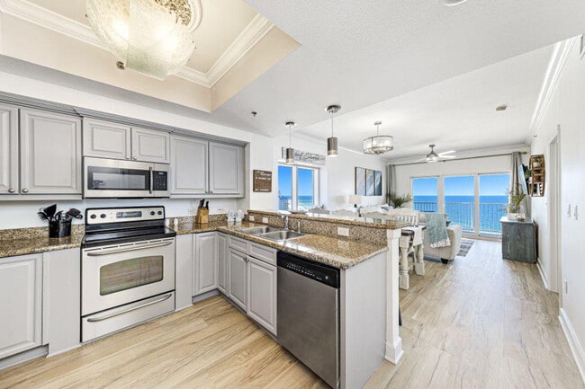 Building Photo - 401 E Beach Blvd