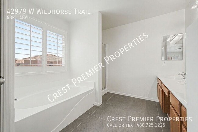 Building Photo - 42979 W Wild Horse Trail