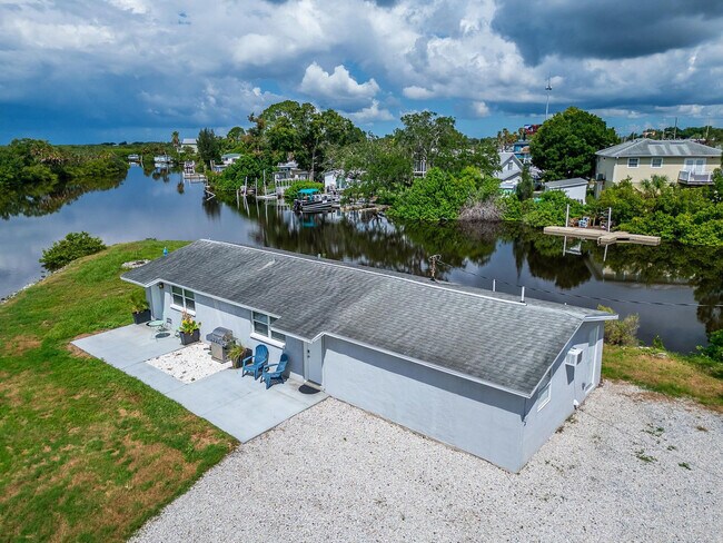 Building Photo - 8820 Rocky Creek Dr