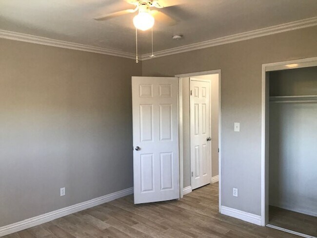 Building Photo - RUNNYMEDE