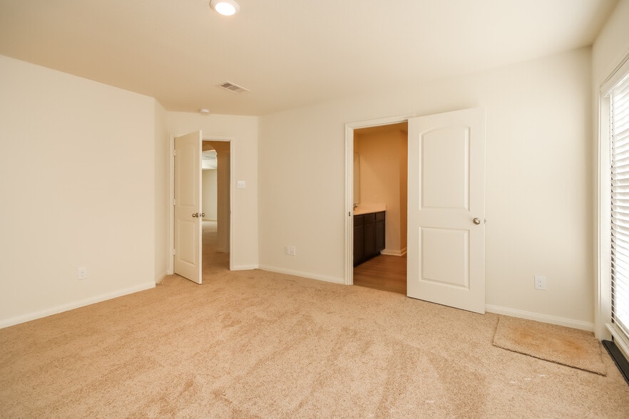 Building Photo - 1110 Rare Fancy Dr
