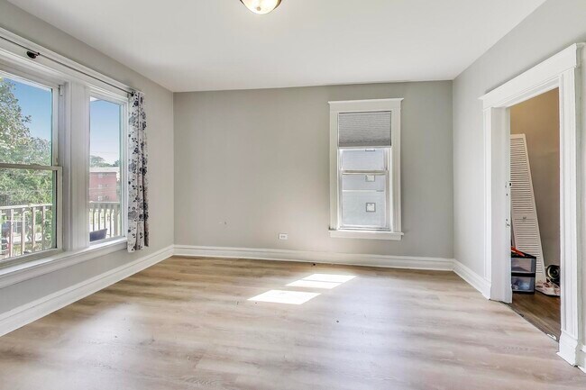 Building Photo - 5169 S Michigan Ave